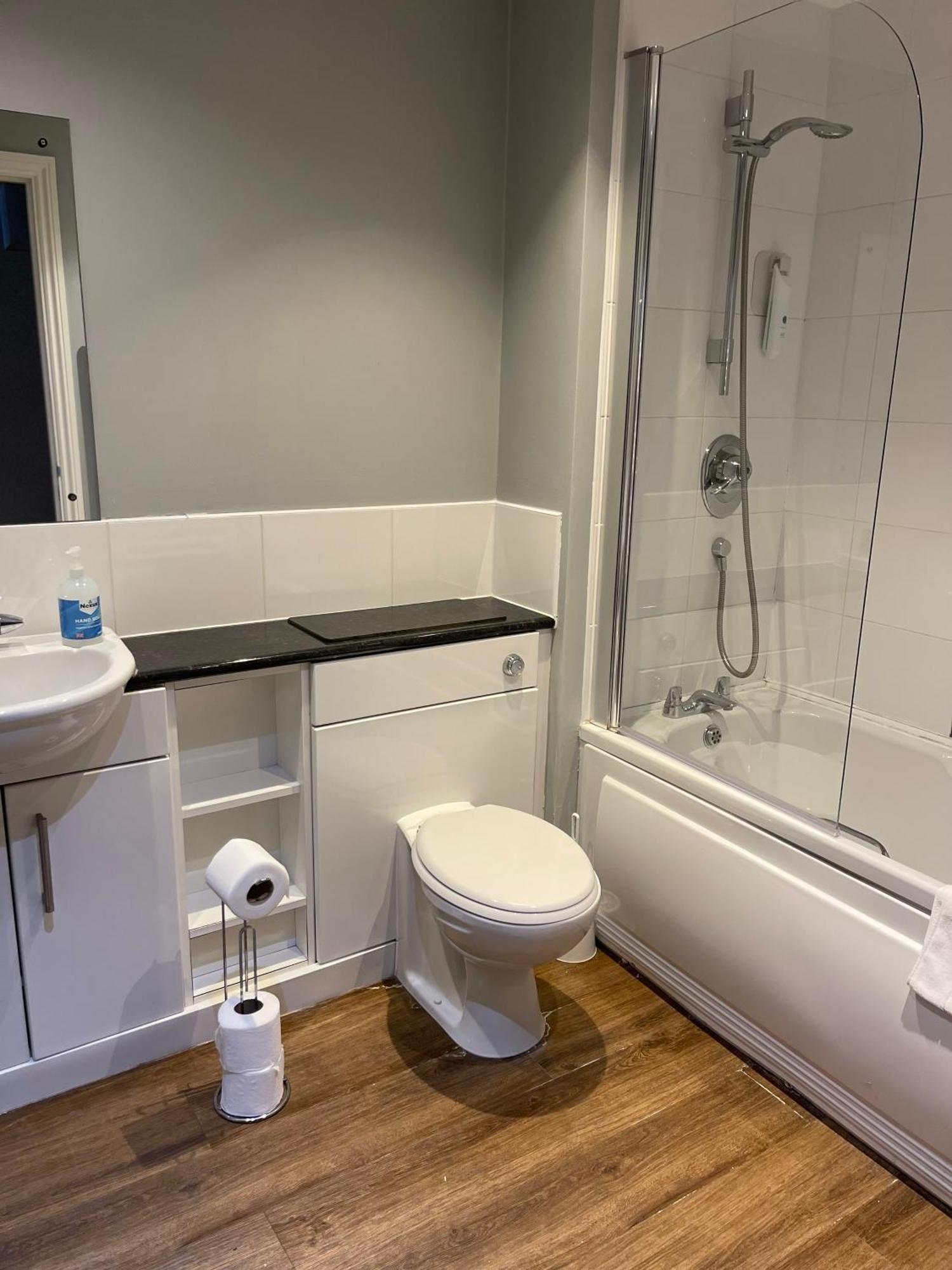 Belgrade Plaza Serviced Apartments Coventry Exterior foto